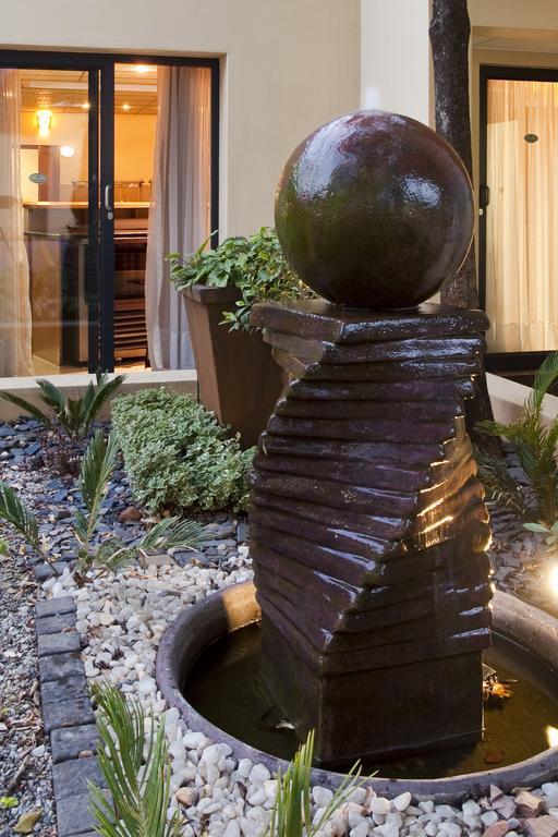 Sentinel Luxury Suite Hotel Pretoria Exterior photo